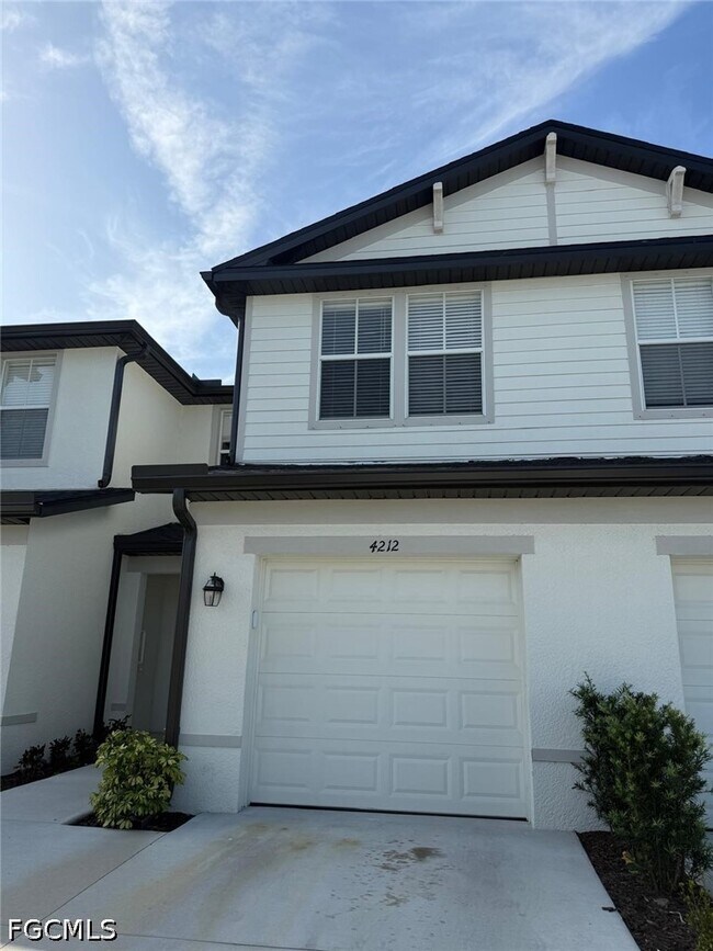 4212 Caterina Ct in North Fort Myers, FL - Building Photo - Building Photo