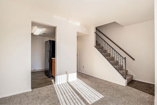 Lakeside Apartments in Battle Creek, MI - Foto de edificio - Building Photo