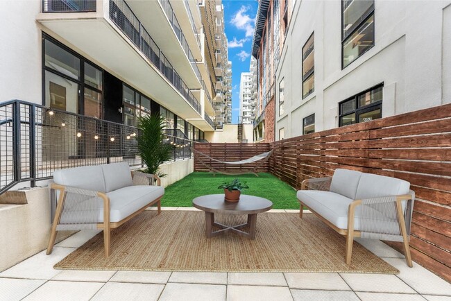 148 1ST St in Jersey City, NJ - Building Photo - Building Photo