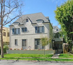 445-449 S Rexford Dr in Beverly Hills, CA - Building Photo - Building Photo