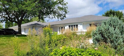 5106 Meinders Rd in McFarland, WI - Building Photo - Building Photo