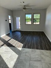 201 McFarland St in Georgetown, TX - Building Photo - Building Photo