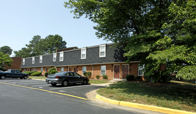 Saddlewood Townhomes photo'