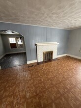 1512 N Walnut Grove Ave in Decatur, IL - Building Photo - Building Photo