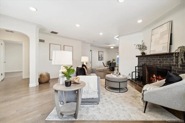 3233 Ivanhoe St in Denver, CO - Foto de edificio - Building Photo