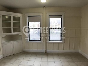 26 Hamilton Rd in Brookline, MA - Building Photo - Building Photo