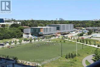 85-2185 McMahon Dr in Toronto, ON - Building Photo - Building Photo
