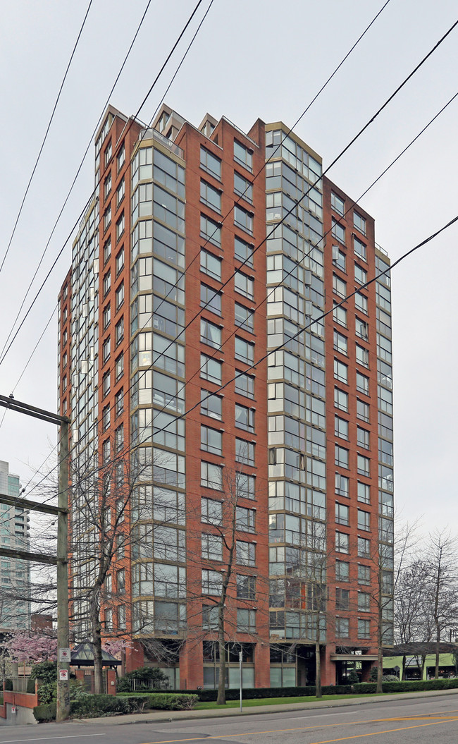 Pacific Promenade in Vancouver, BC - Building Photo - Building Photo