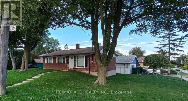 property at 2 Botany Hill Rd