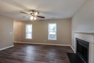 4204 Hounds Run Dr in Matthews, NC - Building Photo - Building Photo