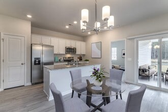 Creekside in Guyton, GA - Building Photo - Building Photo