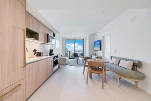 159 NE 6th St in Miami, FL - Building Photo