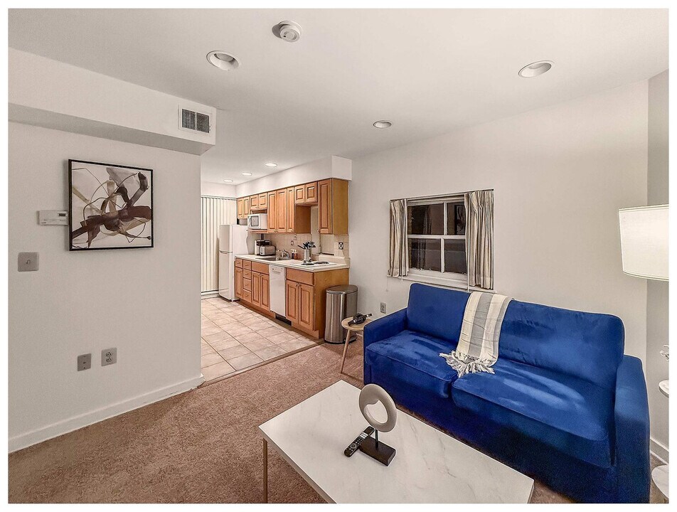 250 S 17th St, Unit SI ID1285556P in Philadelphia, PA - Building Photo