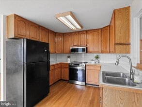 5600 Bristol Ct in Alexandria, VA - Building Photo - Building Photo
