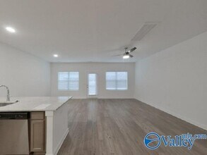 6125 Taramore Ln NW in Huntsville, AL - Building Photo - Building Photo