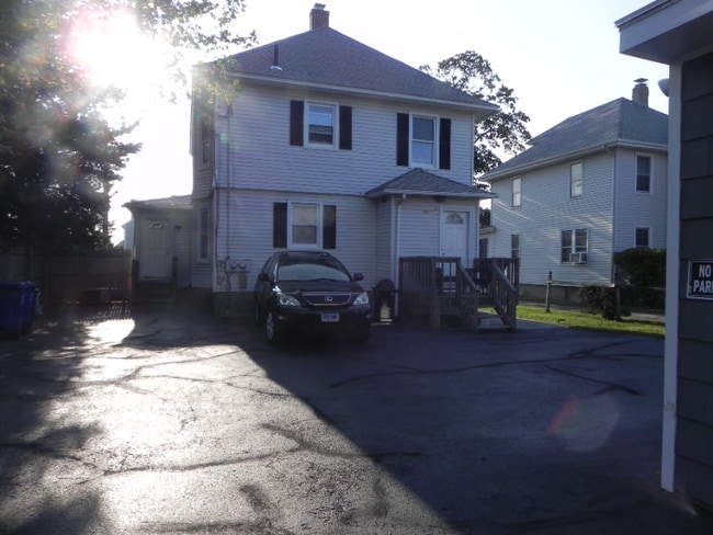 2 Edlie Ave