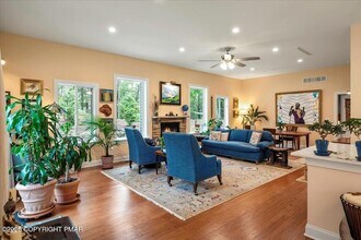 4426 Skyline Dr in Canadensis, PA - Foto de edificio - Building Photo