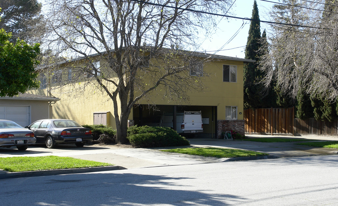 324 Standish St in Redwood City, CA - Foto de edificio