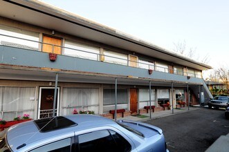 416 NE Maple Leaf Pl in Seattle, WA - Foto de edificio - Building Photo