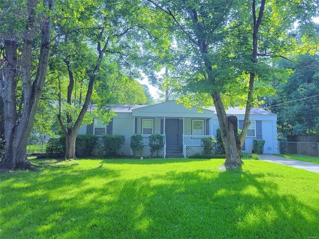 1135 Lombard Dr in Montgomery, AL - Building Photo - Building Photo