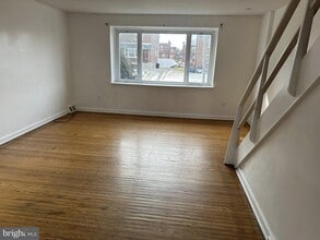 1215 Englewood St in Philadelphia, PA - Building Photo - Building Photo