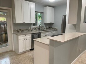 1408 NE 4th Pl in Fort Lauderdale, FL - Building Photo