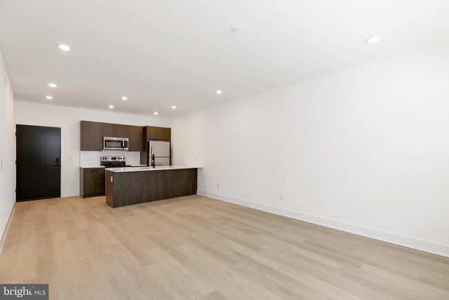 property at 3045 Richmond St