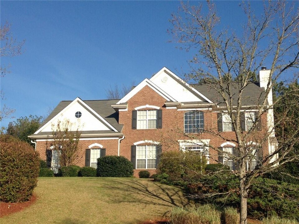 135 Saddle Ridge Way in Fayetteville, GA - Building Photo
