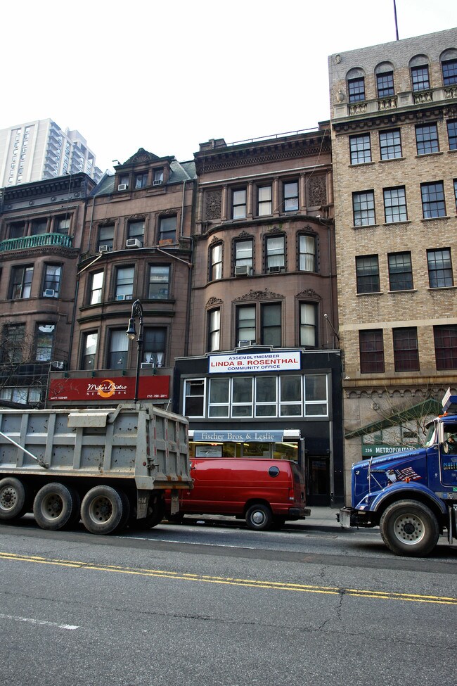 230 W 72nd St