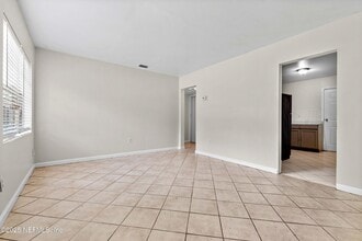 602 Luna Ct in Jacksonville, FL - Building Photo - Building Photo