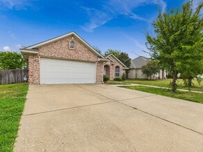 3203 Von Trapp Ln in College Station, TX - Building Photo - Building Photo