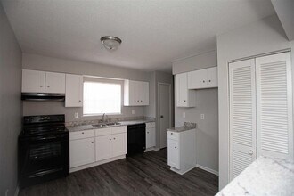 2118 Scotty Ct in Little Rock, AR - Building Photo - Building Photo