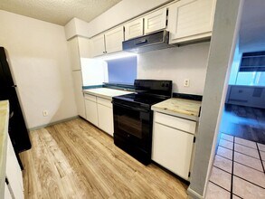 300 Out Yonder in Horseshoe Bay, TX - Building Photo - Building Photo