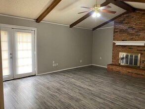 2737 79th St in Lubbock, TX - Building Photo - Building Photo