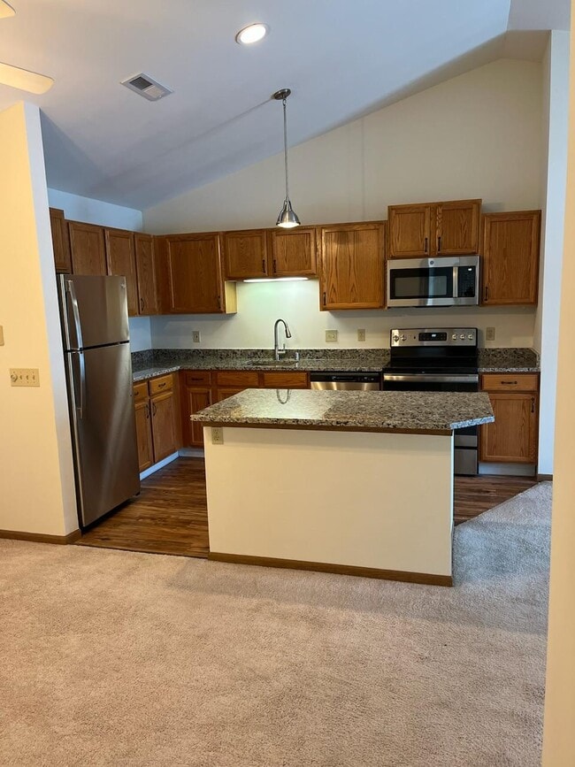 Prairie Oaks Apartments