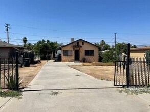 342 W 3rd St in Perris, CA - Building Photo - Building Photo