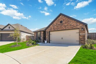 30843 Boxwood Dr in Fulshear, TX - Building Photo - Building Photo