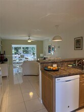 5141 W Oakland Park Blvd in Lauderdale Lakes, FL - Building Photo - Building Photo