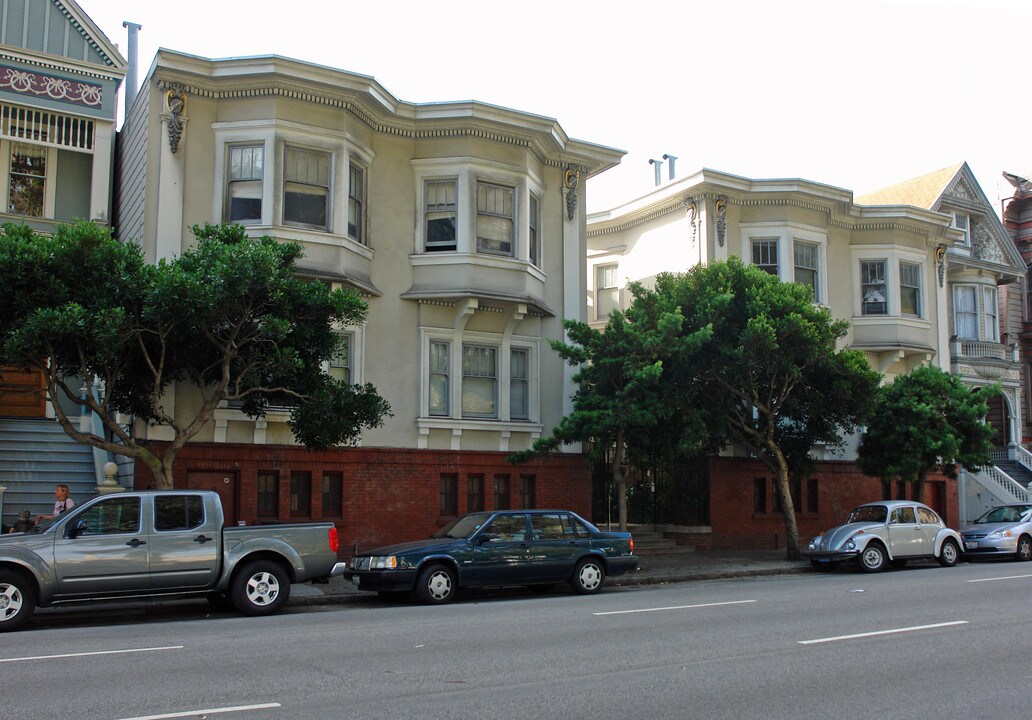 1919-1931 Oak St in San Francisco, CA - Building Photo