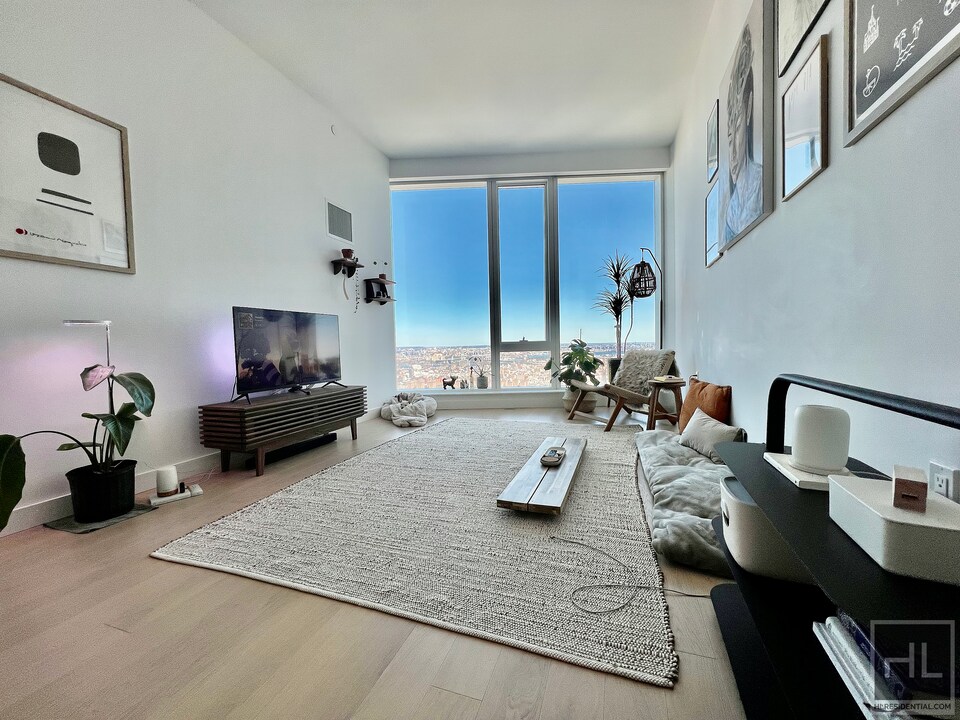 29-59 Northern Blvd-Unit -60A in Queens, NY - Building Photo