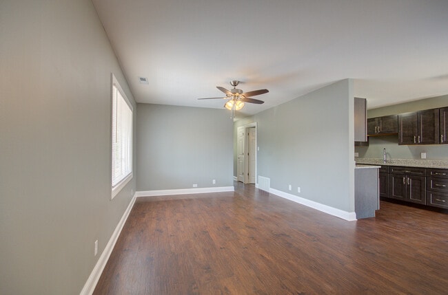 2333 Carnation Dr in Crest Hill, IL - Building Photo - Building Photo