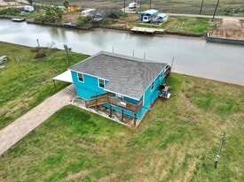 26314 FM457 in Bay City, TX - Building Photo