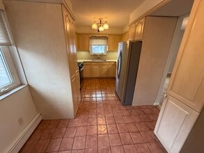 447 Central Blvd, Unit 2 in Fort Lee, NJ - Building Photo - Building Photo