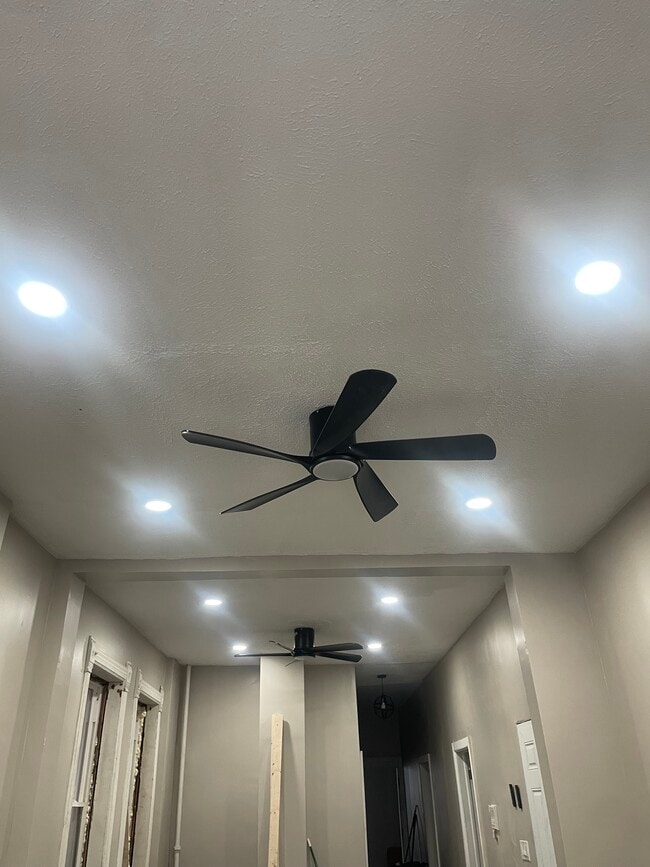 6326 S Saint Lawrence Ave, Unit 6326 in Chicago, IL - Foto de edificio - Building Photo