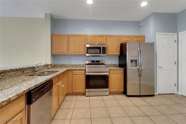 property at 936 Hampton Cir