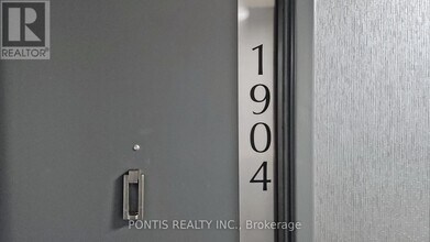 1580 Mississauga Vly Blvd in Mississauga, ON - Building Photo - Building Photo