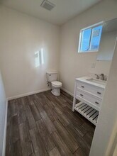 3709 Jewett Ave in Bakersfield, CA - Building Photo - Building Photo