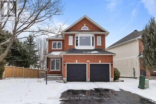 84 Knowlton Dr in Ottawa, ON - Building Photo