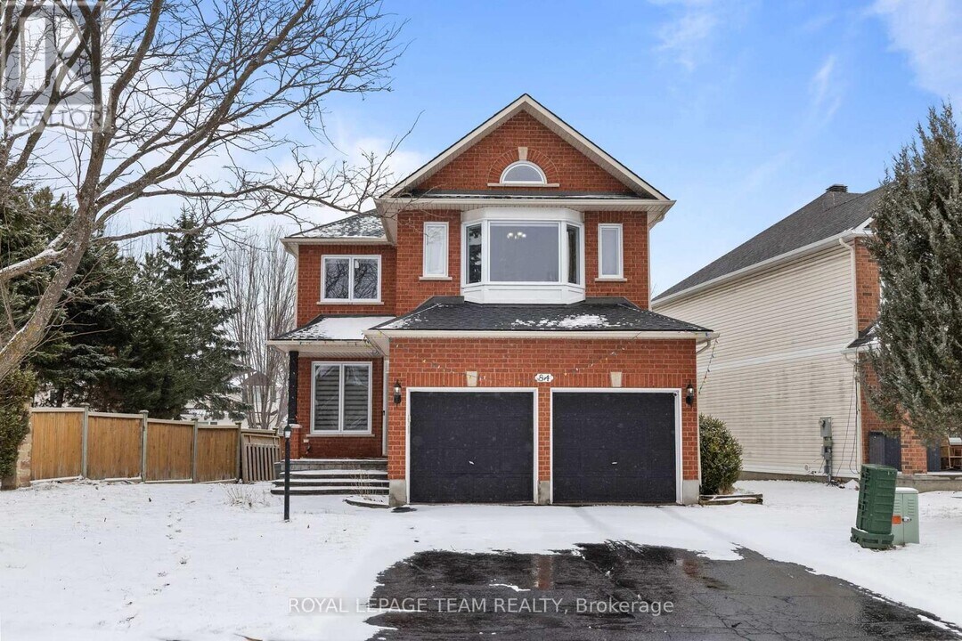 84 Knowlton Dr in Ottawa, ON - Building Photo
