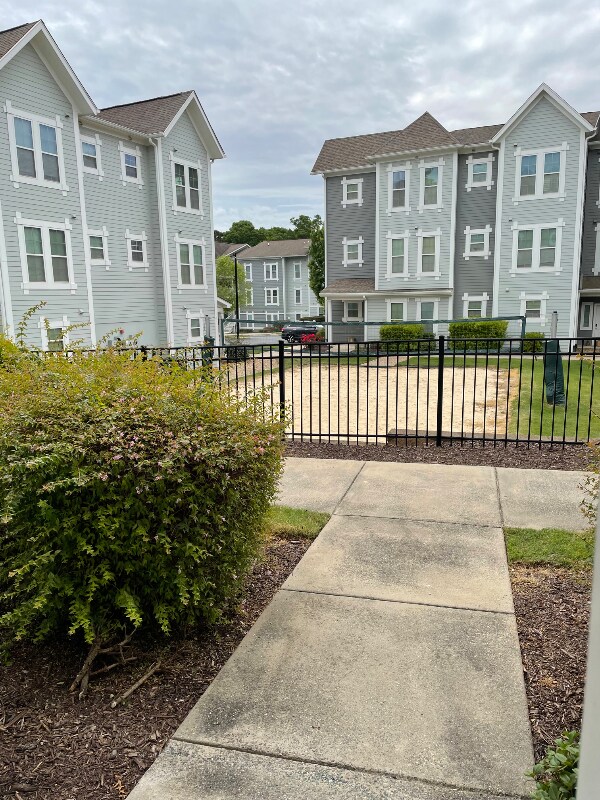 14 Thomas Combs Dr in Charlotte, NC - Building Photo - Building Photo